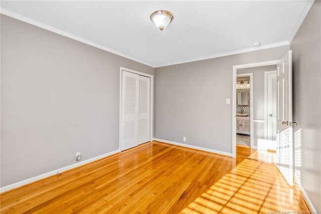 Building Photo - 2706 Huntington Rd