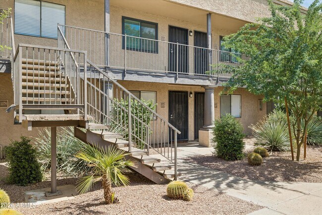 Building Photo - 5995 N 78th St