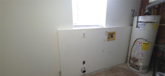 Building Photo - 330 Knoll Ridge Ct