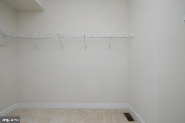 Building Photo - 1705 Cottonwood Grove Rd