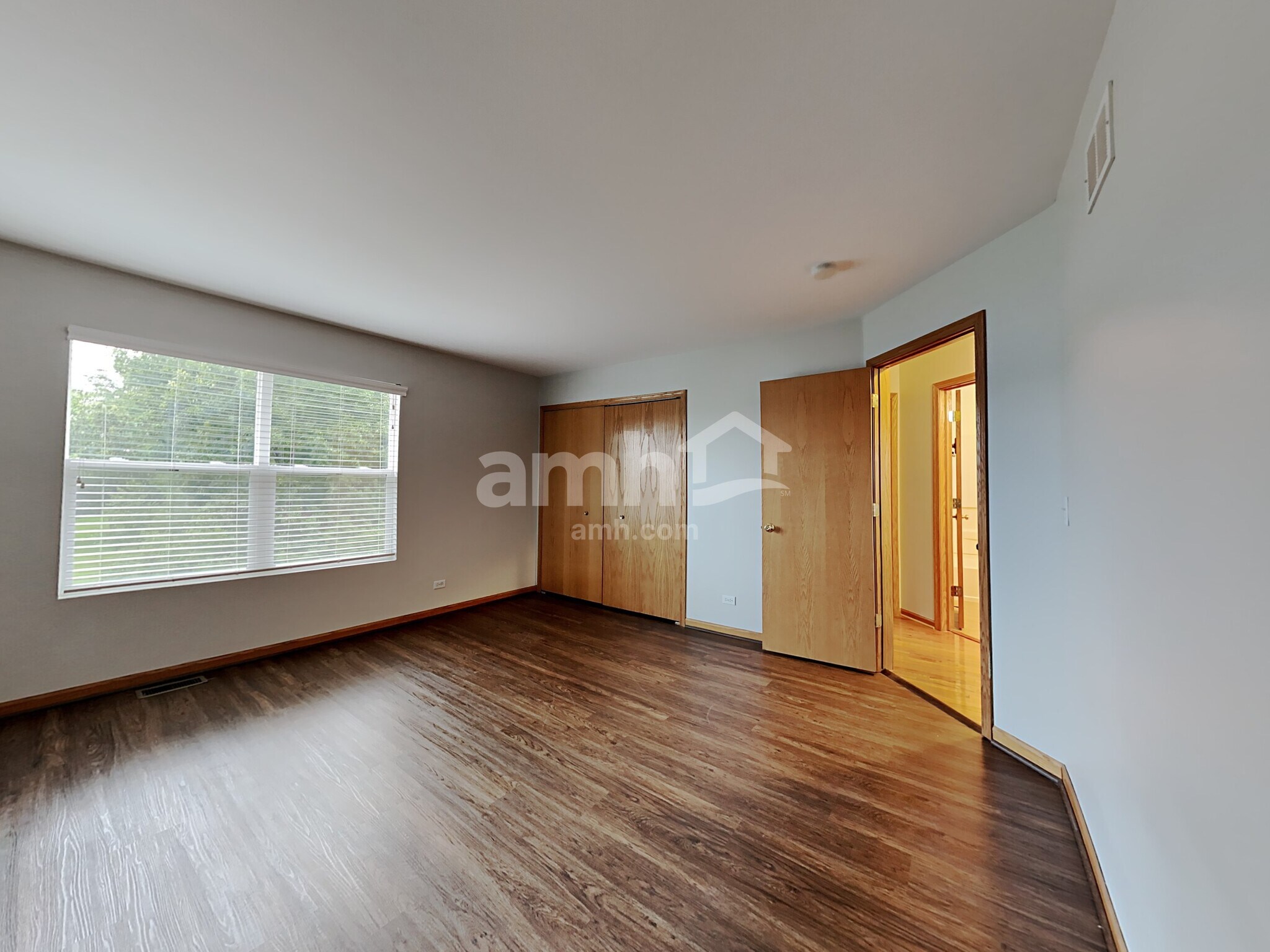 Building Photo - 2263 N Arapahoe Trail