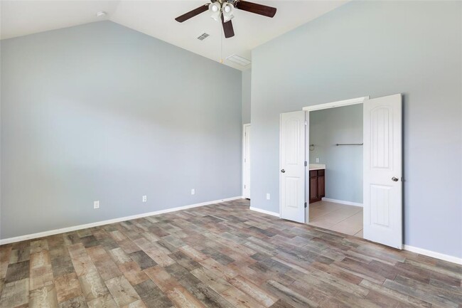 Building Photo - 2324 Vineyard Terrace Ln