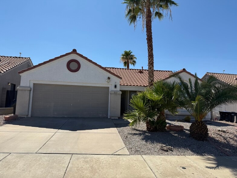 Primary Photo - 517 Scenic Terra Dr