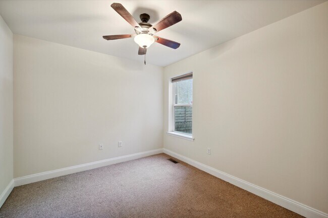 Building Photo - 1705 Arlington St