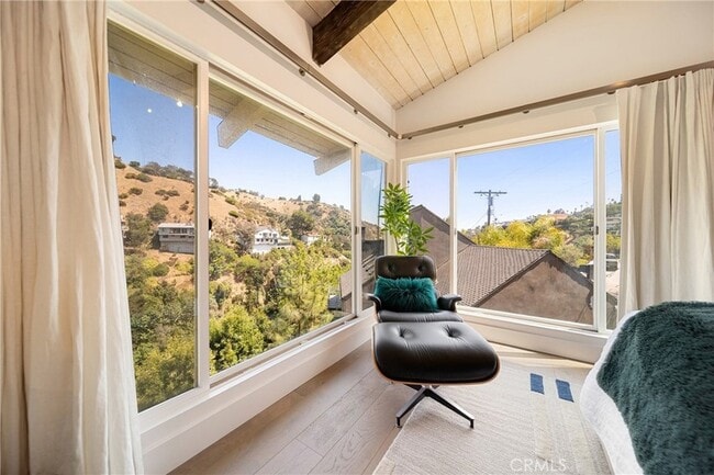 Building Photo - 2522 Zorada Dr