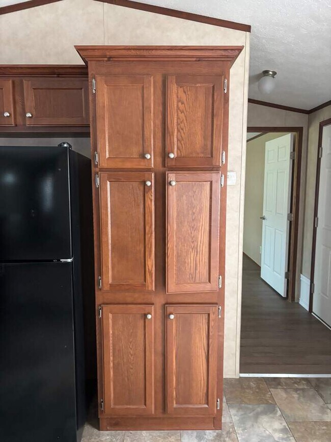 Building Photo - Mobile Home For Sale in Newton, KS