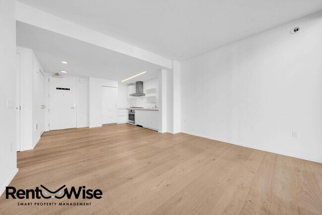 Building Photo - 450 Hayes St