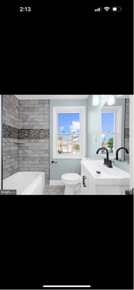 Building Photo - 1203 Ramblewood Rd