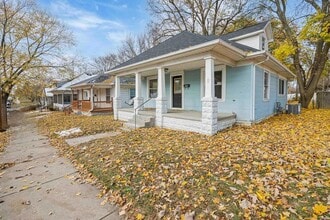 Building Photo - 1012 E Taylor St