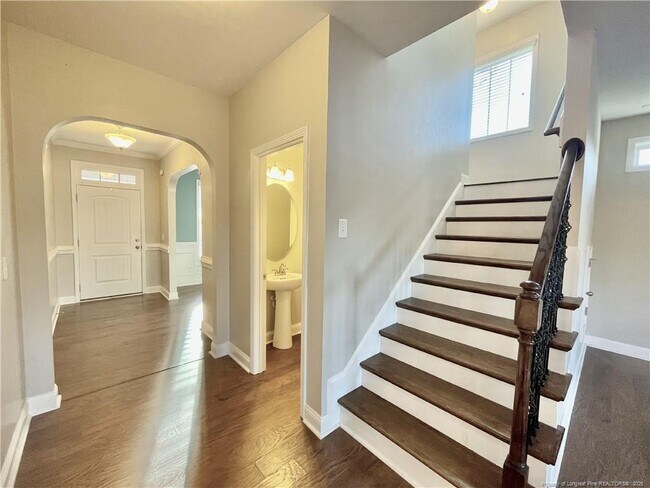 Building Photo - 211 Executive Dr