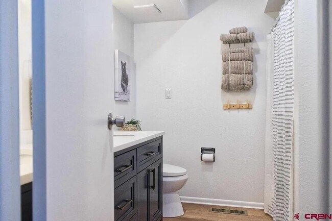 Building Photo - 217 Pinon Causeway