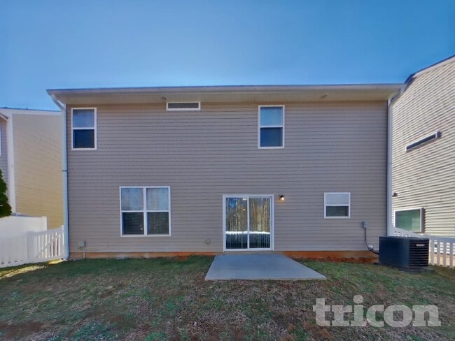 Building Photo - 416 Rook Rd