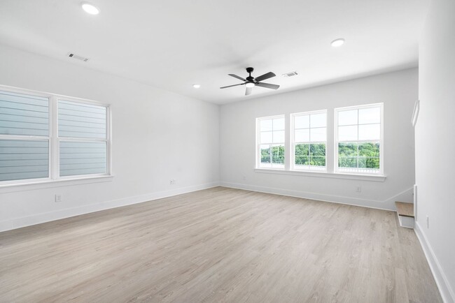 Building Photo - Brand New 3 Bedroom 3 Bath Townhome for Re...