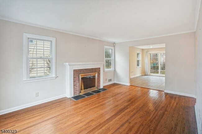 Building Photo - 49 Madison Ave