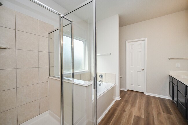 Building Photo - 3335 Dale Ridge Trail