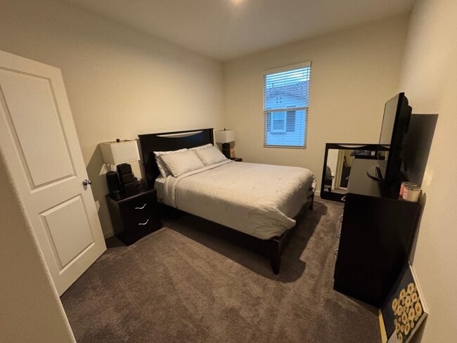 Building Photo - 4137 Rio Azul Way