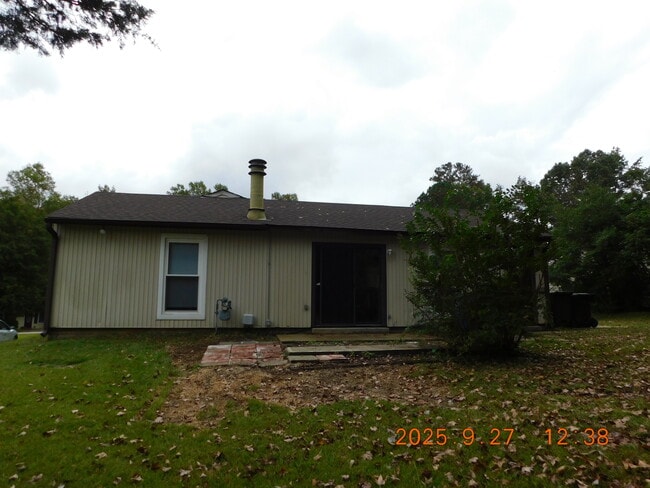 Back patio - 8 Druid Pl