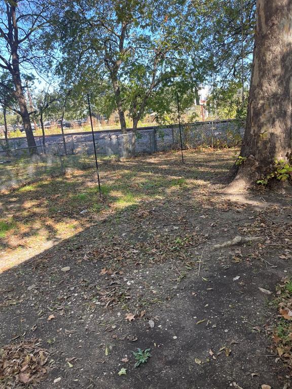 Building Photo - 300 Canion St