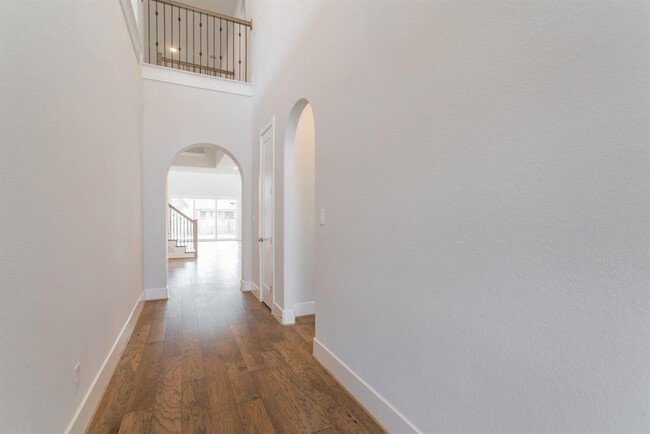 Building Photo - 16 Clearview Terrace Pl