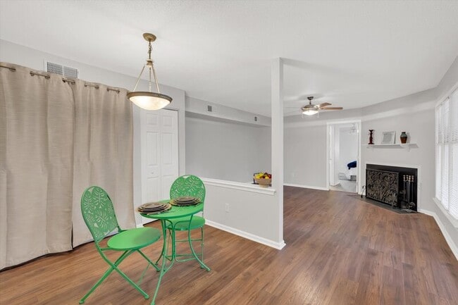 Building Photo - 2811 Edridge Ct