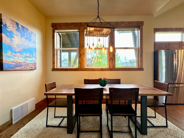 Building Photo - 3071 River Lakes Dr