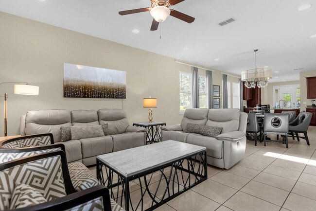 Building Photo - 7601 Brookhurst Ln