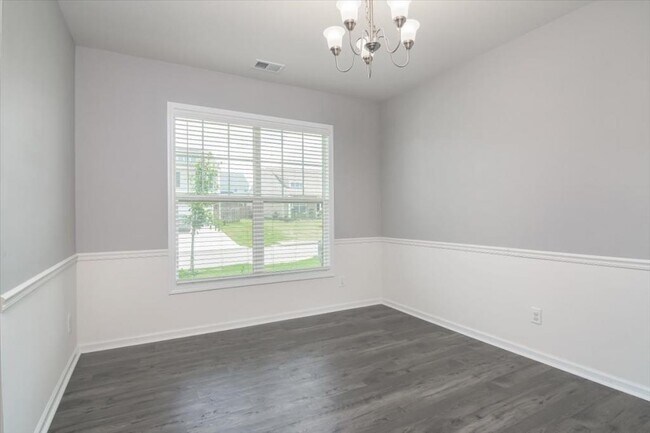 Building Photo - 6133 Whirlaway Rd