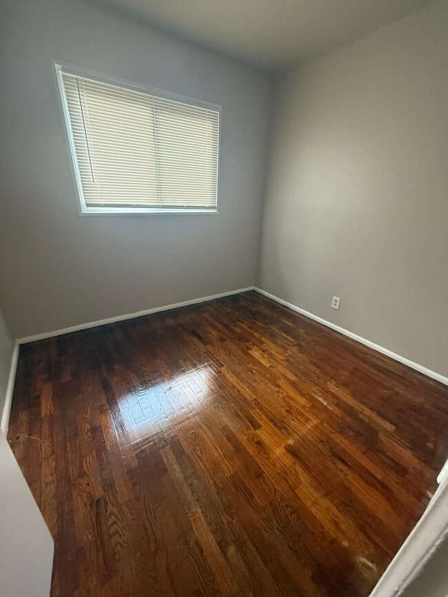 Building Photo - Cozy 3-Bed, 1-Bath Home in St. Louis – Move-In Ready!