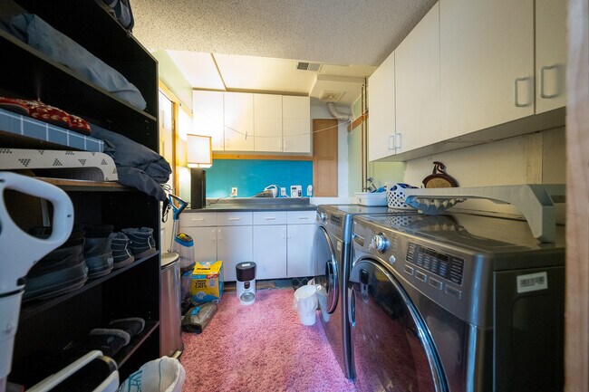 Building Photo - 1574 Stephanie Cir