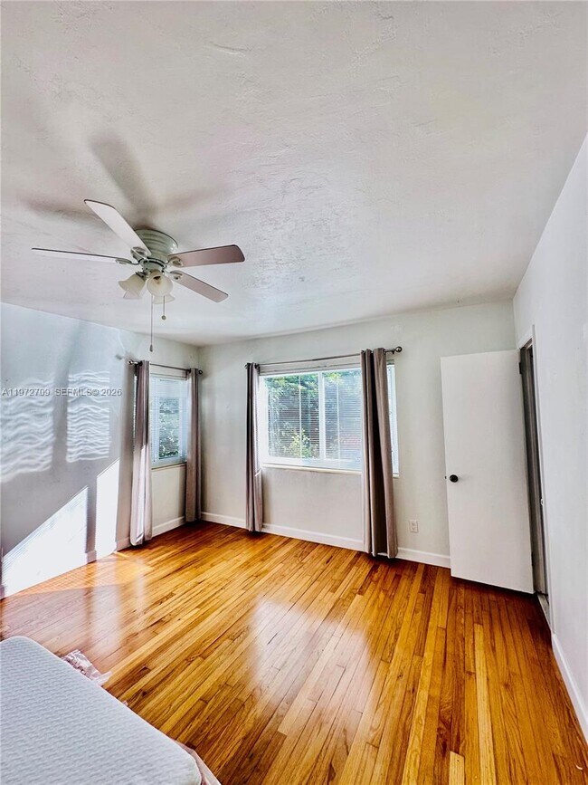 Building Photo - 1180 SW 22nd Terrace