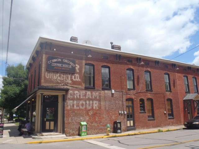 Primary Photo - 343 E High St