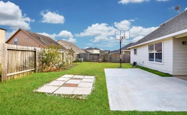 Building Photo - 22427 Stamford Brook Ct