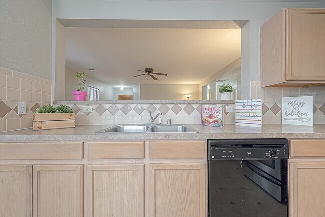 Building Photo - 3727 Morning Cove Ln