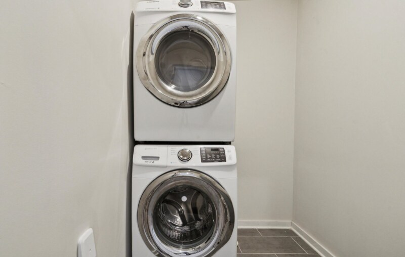 Building Photo - 1522-1532 W Girard Ave