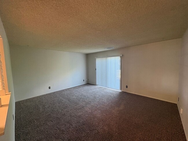 Building Photo - 4144