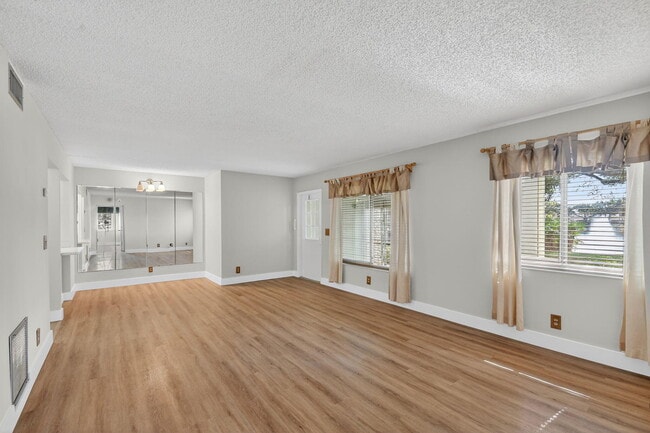 Building Photo - 4996 Sable Pine Cir