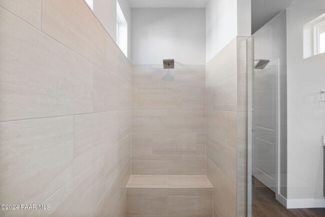 Building Photo - 1328 Rockwood Dr