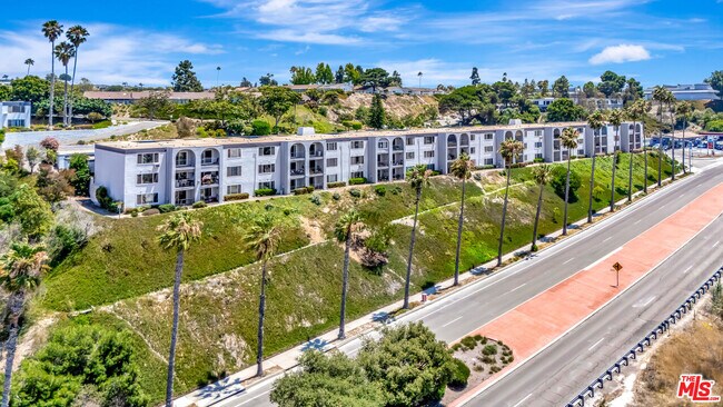 Primary Photo - 3606 Vista Rey