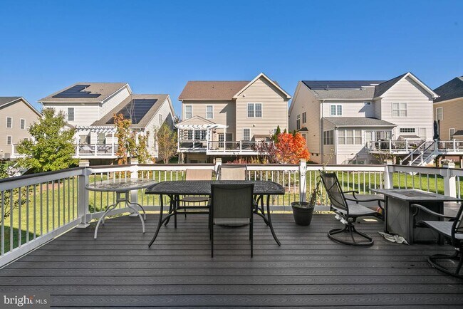 Building Photo - 42888 Southview Manor Dr