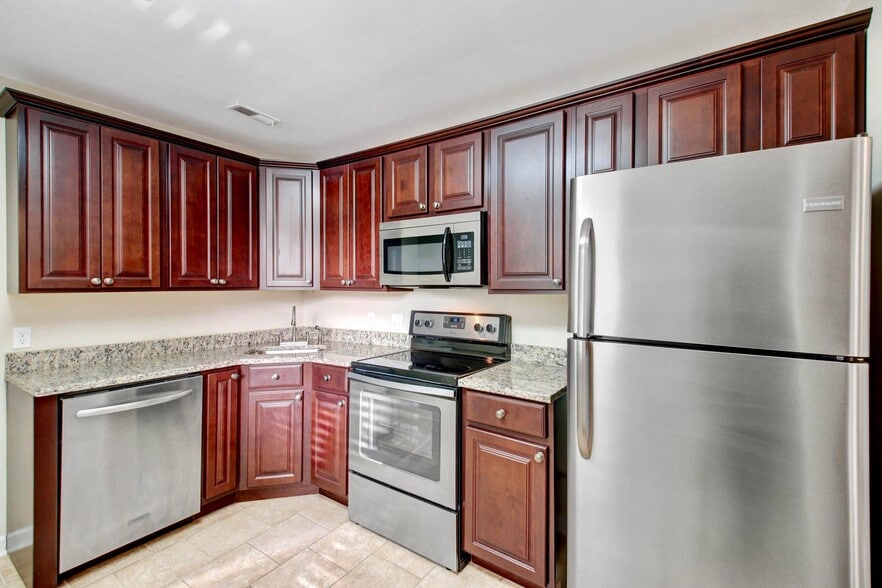 Building Photo - 4372 Great Oak Dr