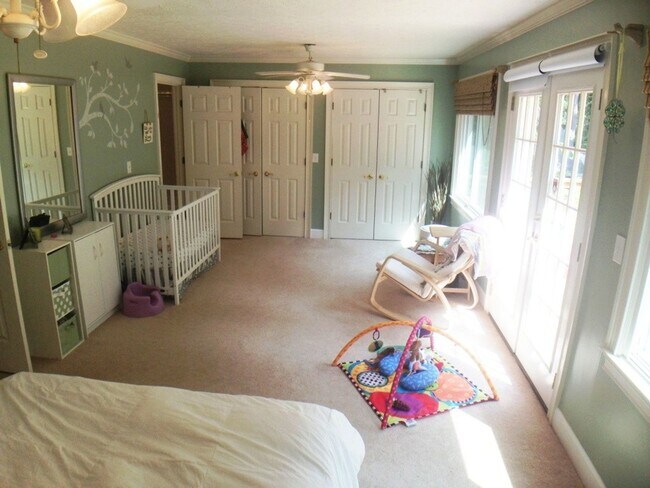 Building Photo - East Cobb with Finished Basement