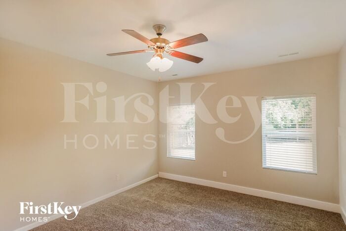Building Photo - 22851 Sanders Way