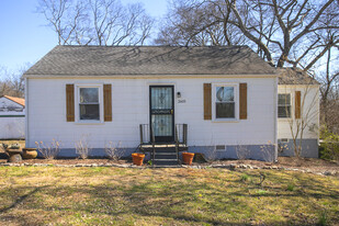 Building Photo - 2603 Woodyhill Dr