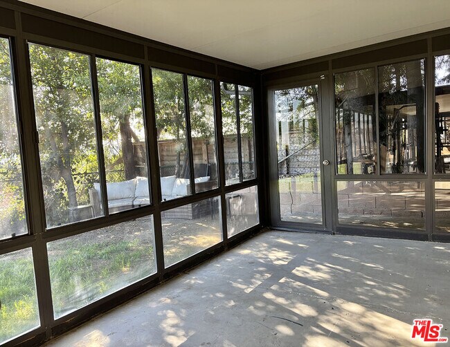 Building Photo - 16312 Itasca St