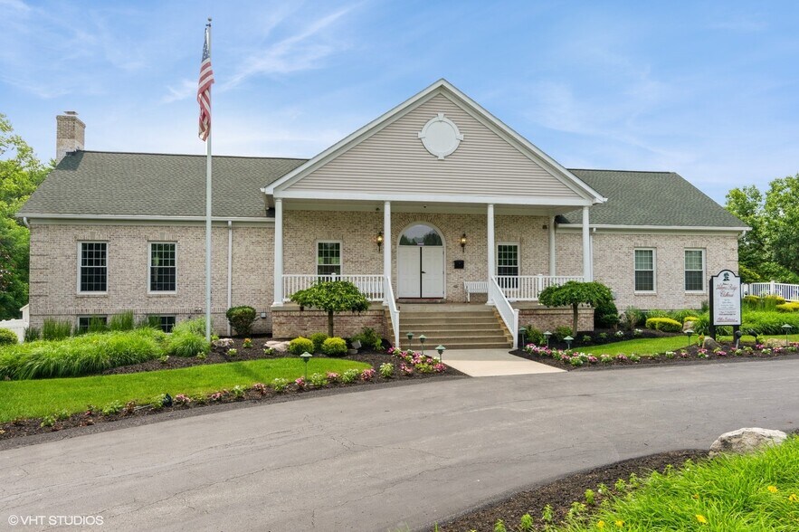 Building Photo - 8705 Lost Valley Dr