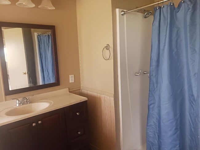 Building Photo - 5427 Arrowhead Dr