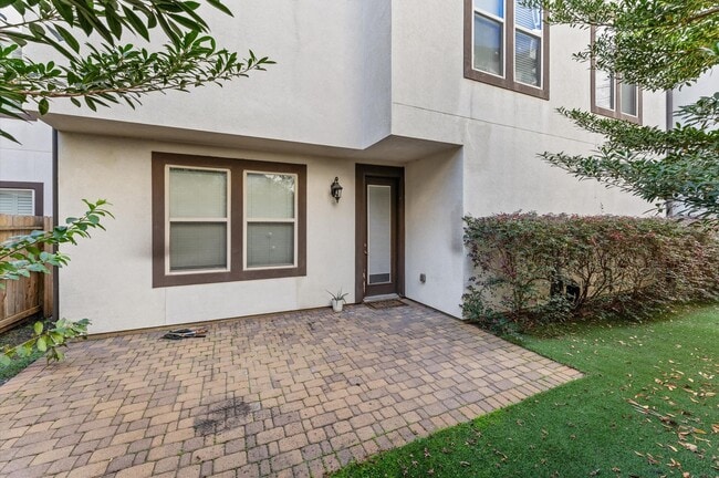 Building Photo - 1306 Hawthorne St