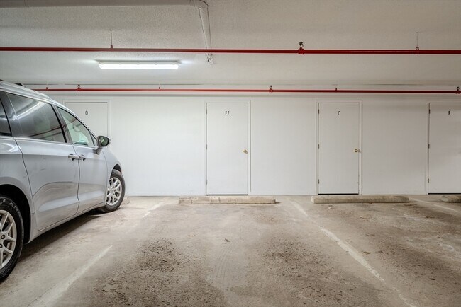 Building Photo - 255 North Rd