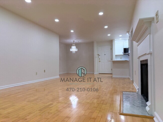 Building Photo - 2 bedroom condo in Atlanta in gated community