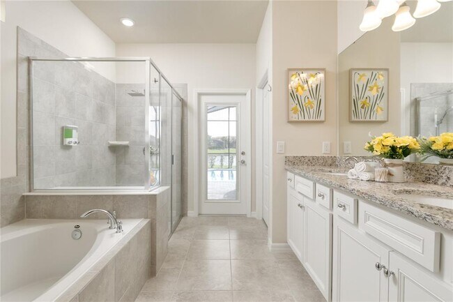 Building Photo - 7227 Oakmoss Loop